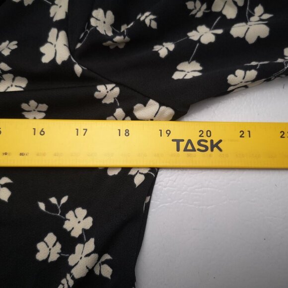 NWT Jules & Leopold Ladies Size Medium Black & Cream Flower Pattern Blouse - Picture 8 of 10